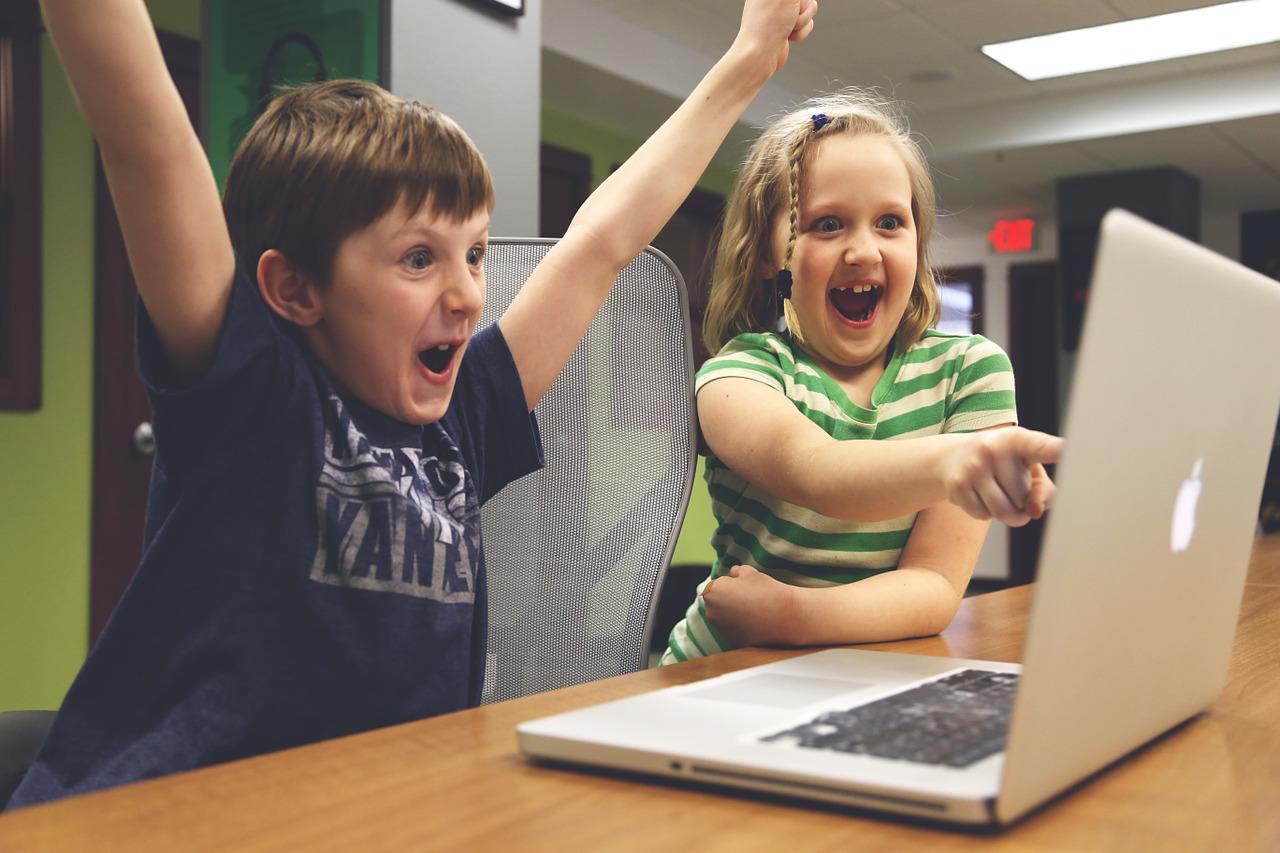 The Best Games to Play With Your Kids